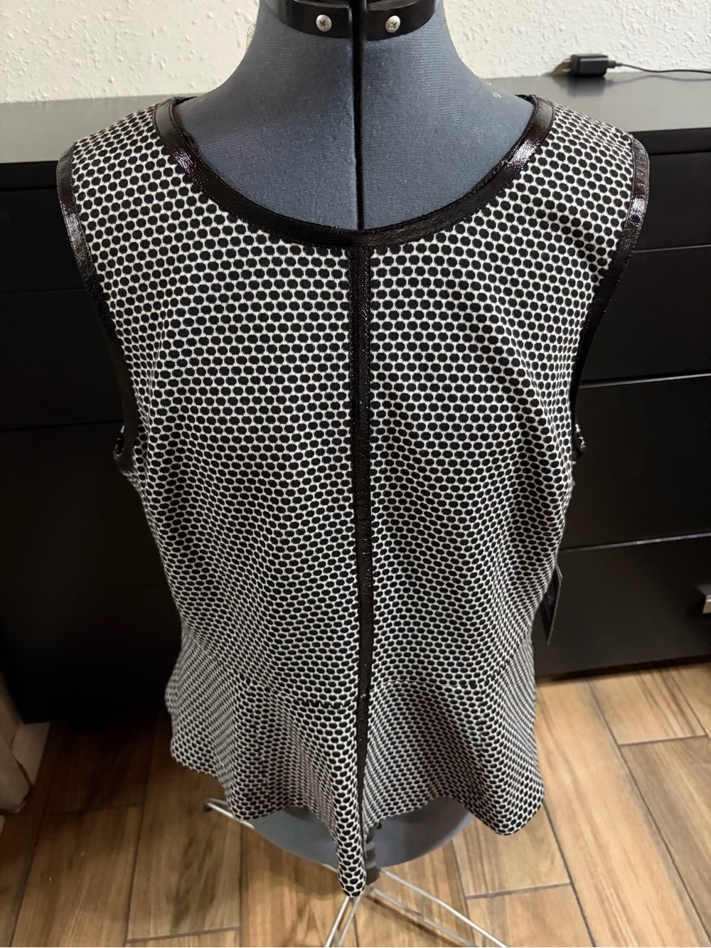 Vince Camuto Black and White Honeycomb Peplum Tank
